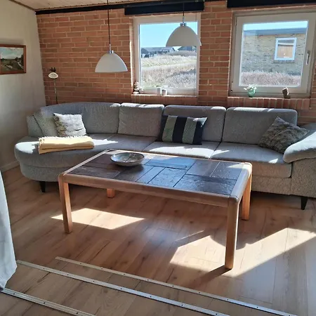 Dejligt I Vrist Taet Pa Havet Sj51 Feriehus *